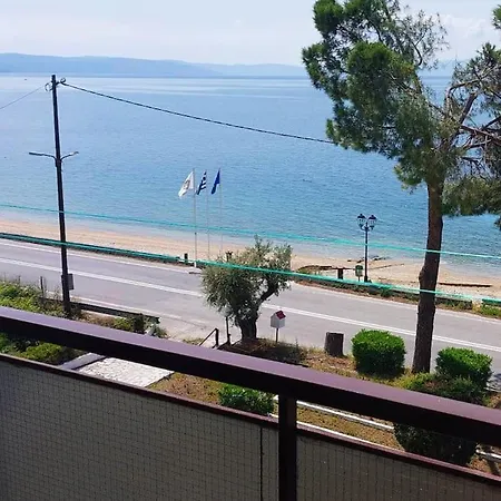 Sun & Sea : Seaside Apartament